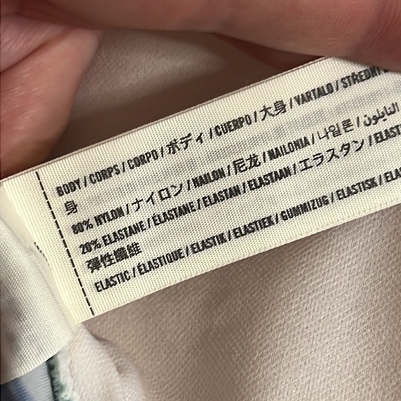 Hollister Floral Tie Front Bikini Top - Picture 4 of 4